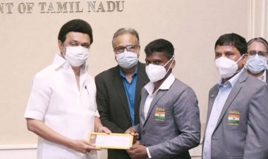 Tamil Nadu CM Thiru MK Stalin awarded 2 Crore Rupees Cash Prize to Tokyo 2020 Silver Medallist Mr. Mariyappan