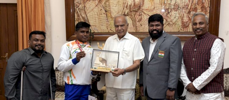 TNPSA Board Members & Paralympian Mariyappan Met TN Hon. Governor
